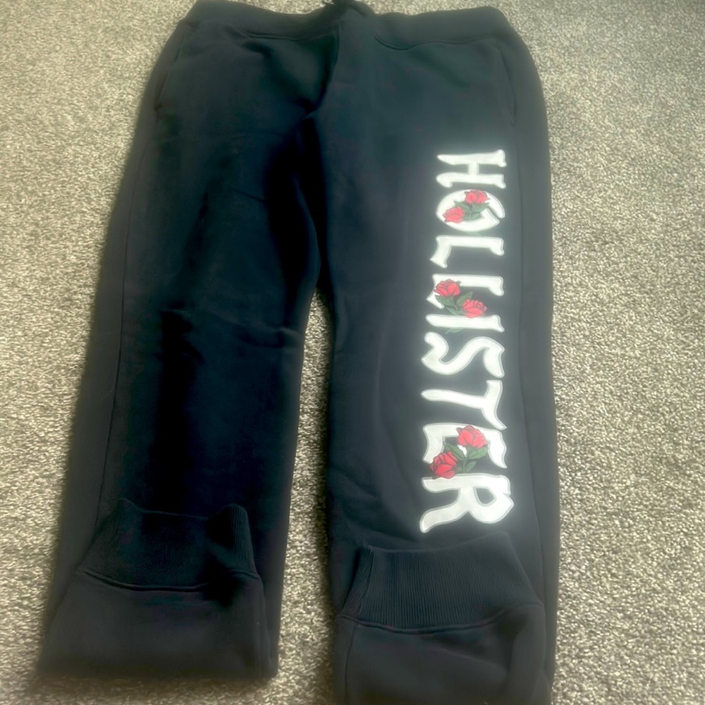 Black Hollister joggers